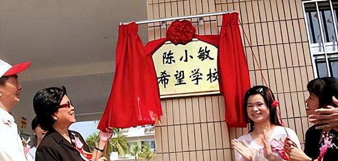 奥运会举重冠军叫什么名字_中国举重奥运冠军照片_奥运举重冠军图片