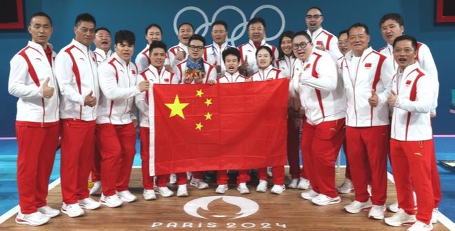 中国举重奥运冠军照片_奥运举重冠军多少公斤_奥运举重比赛冠军