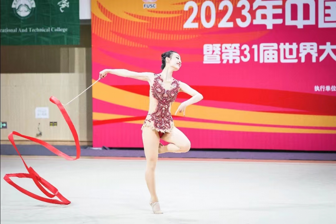 西安少儿艺术体操培训_艺术体操小学生_西安小学生艺术体操
