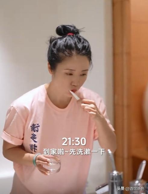 上海明星健身教练_上海健身博主_明星上海居家健身
