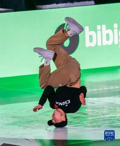 花样游泳奥运历届冠军_花样游泳奥运会获奖视频_中国花样游泳奥运比赛冠军