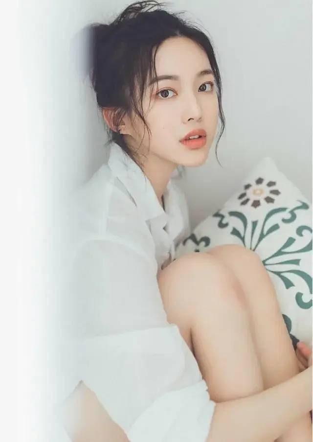 半身生活照技巧_半身照造型_半身照怎么照好看