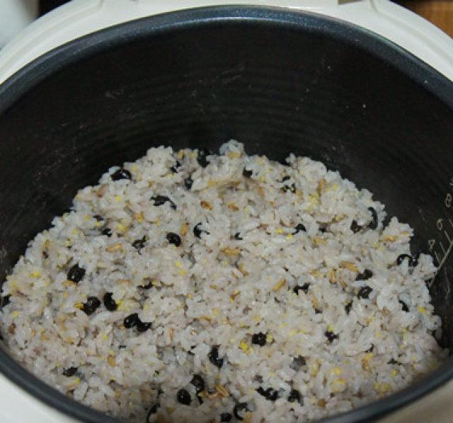 杂食米饭_营养餐杂米饭_杂米饭的营养价值