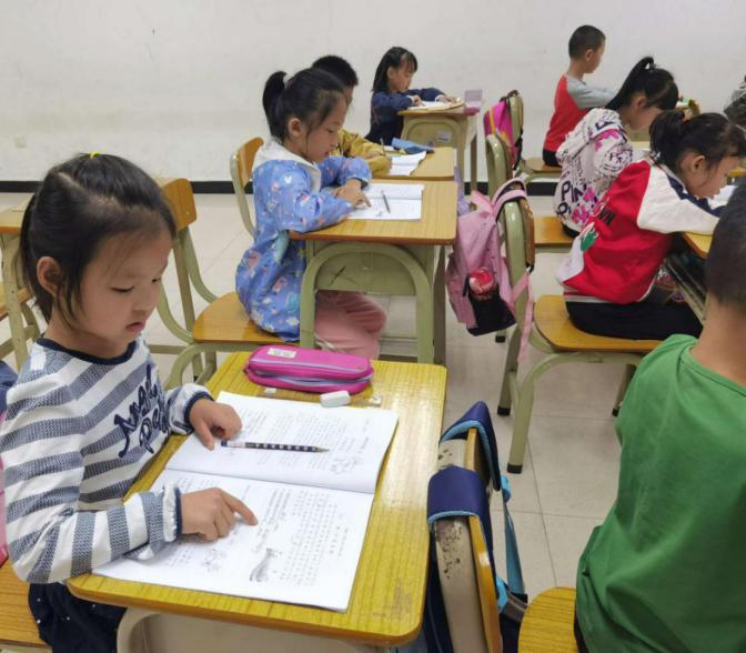 幼儿宅家趣味生活绘画教案_幼儿绘画小屋_幼儿园趣味画画教案