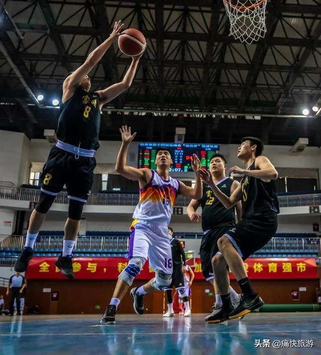 篮球上下步是什么意思_以前篮球规则有上下步吗_篮球的上下步