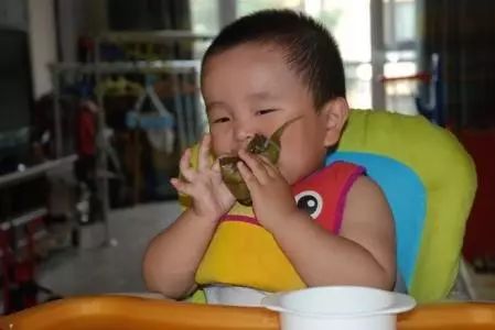 儿童营养晚餐吃什么好_小孩晚上营养餐_小孩营养晚餐食谱