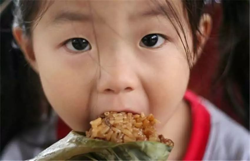 儿童营养晚餐吃什么好_小孩营养晚餐食谱_小孩晚上营养餐